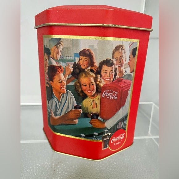 Vintage “Coca Cola” Canister - Picture 9 of 9